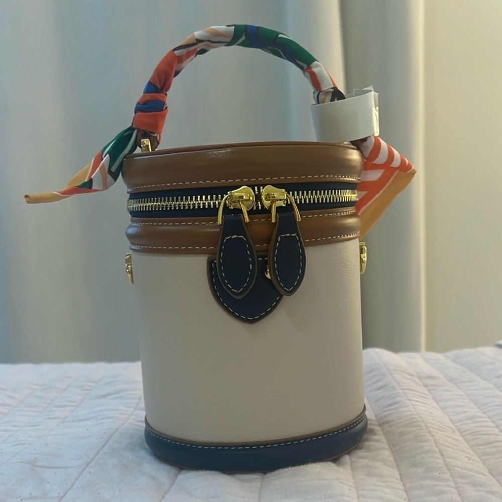 Beibaobao Elegant Cream and Brown Women's Bucket Bag